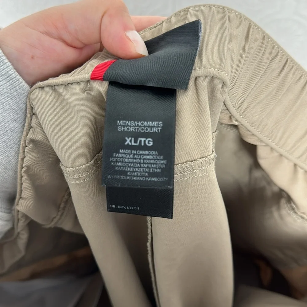 North Face Convertible Zip Off Shorts Pants Tan Cream Hiking XL‎ Trail Nature